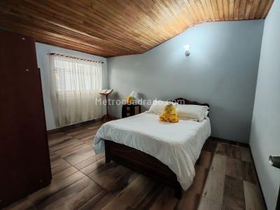 Casa de 5 alcobas en venta en 20 De Julio, Bogotá, 277 m² · foto 11 de 20