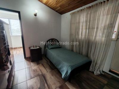 Casa de 5 alcobas en venta en 20 De Julio, Bogotá, 277 m² · foto 12 de 20