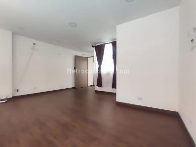 Casa de 5 alcobas en venta en El Recuerdo, Bogotá, 218 m² · foto 6 de 19