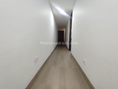 Casa de 5 alcobas en venta en El Recuerdo, Bogotá, 218 m² · foto 9 de 19