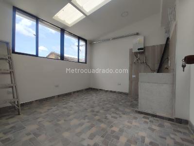 Casa de 5 alcobas en venta en El Recuerdo, Bogotá, 218 m² · foto 16 de 19