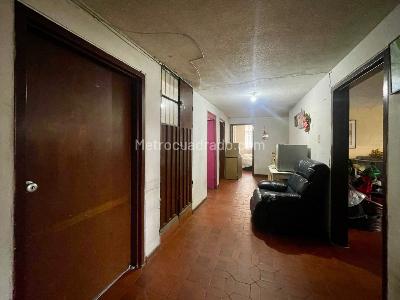 Casa de 5 alcobas en venta en La Paz, Bogotá, 324 m² · foto 9 de 20