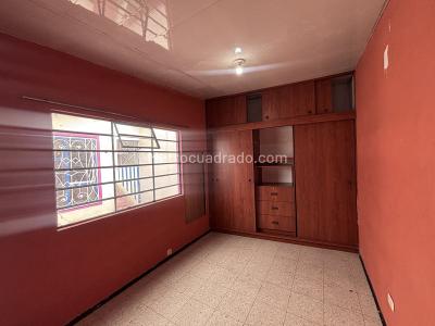 Casa de 5 alcobas en venta en Santa Lucia, Bogotá, 242 m² · foto 17 de 17
