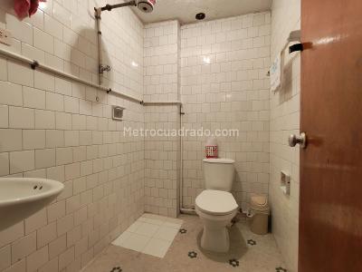 Casa de 5 alcobas en venta en Remanso, Bogotá, 238 m² · foto 15 de 20