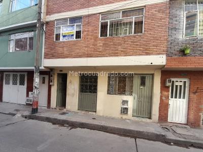 Casa en venta en Patio Bonito, Bogotá · foto 2 de 15