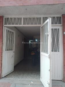 Casa en venta en Gran Britalia, Bogotá · foto 2 de 20