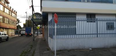 Casa de 5 alcobas en venta en La Española, Bogotá, 386 m² · foto 3 de 12
