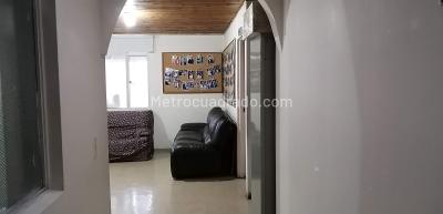 Casa de 5 alcobas en venta en La Española, Bogotá, 386 m² · foto 8 de 12