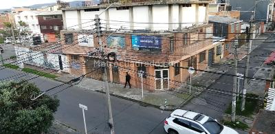 Casa de 5 alcobas en venta en La Española, Bogotá, 386 m² · foto 12 de 12