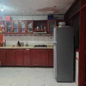 Casa de 5 alcobas en venta en Dindalito, Bogotá, 216 m² · foto 16 de 20