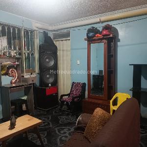 Casa de 5 alcobas en venta en Dindalito, Bogotá, 216 m² · foto 18 de 20
