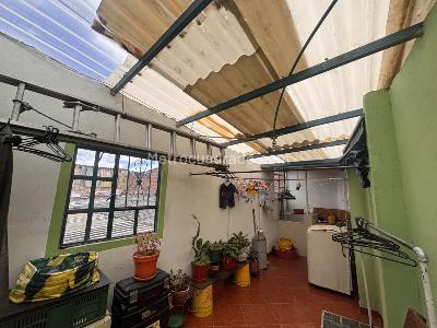 Casa de 5 alcobas en venta en Santa Lucia, Bogotá, 400 m² · foto 2 de 19