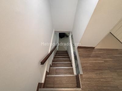 Casa de 5 alcobas en venta en Santa Lucia, Bogotá, 400 m² · foto 7 de 19