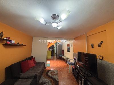 Casa de 5 alcobas en venta en Santa Lucia, Bogotá, 400 m² · foto 9 de 19