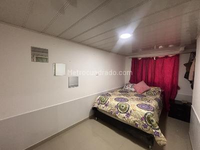 Casa de 5 alcobas en venta en Santa Lucia, Bogotá, 400 m² · foto 18 de 19