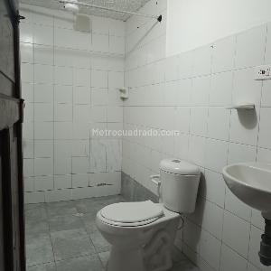 Casa de 5 alcobas en venta en Floralia Kennedy, Bogotá, 480 m² · foto 17 de 20