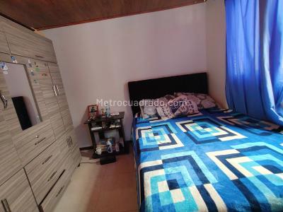 Casa de 5 alcobas en venta en Las Ferias, Bogotá, 447 m² · foto 10 de 14