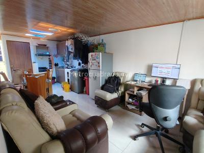 Casa de 5 alcobas en venta en Las Ferias, Bogotá, 447 m² · foto 9 de 14
