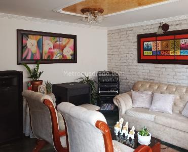 Casa de 5 alcobas en venta en Villa De La Loma, Bogotá, 287 m² · foto 3 de 20