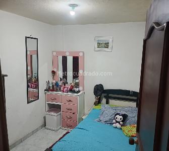 Casa de 5 alcobas en venta en Villa De La Loma, Bogotá, 287 m² · foto 9 de 20