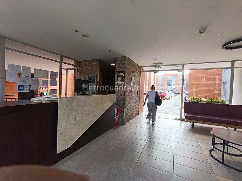 Piso – Soacha, Ciudad Verde, Comuna La Despensa - Más