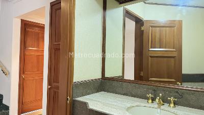 Apartamento en venta en Los Rosales, Bogotá · foto 11 de 20