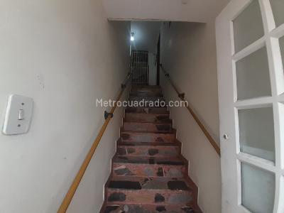 Casa de 5 alcobas en venta en Alqueria, Bogotá, 471 m² · foto 8 de 18