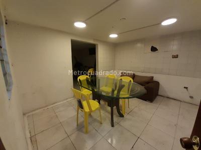 Casa de 5 alcobas en venta en Santa Librada, Bogotá, 300 m² · foto 7 de 20
