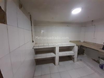Casa de 5 alcobas en venta en Santa Librada, Bogotá, 300 m² · foto 11 de 20