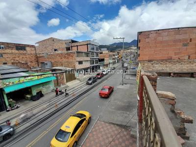 Casa de 5 alcobas en venta en Santa Librada, Bogotá, 300 m² · foto 18 de 20