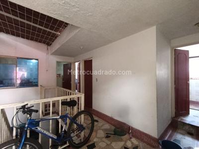 Casa de 5 alcobas en venta en Tayrona, Bogotá, 191 m² · foto 5 de 17