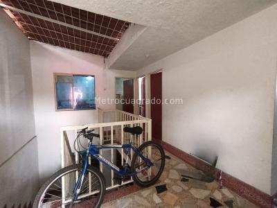 Casa de 5 alcobas en venta en Tayrona, Bogotá, 191 m² · foto 7 de 17