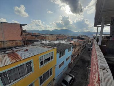 Casa de 5 alcobas en venta en Virrey Usme, Bogotá, 110 m² · foto 3 de 15