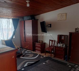 Casa de 5 alcobas en venta en Eduardo Frei, Bogotá, 260 m² · foto 14 de 20