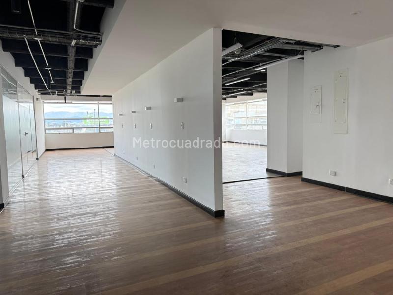 Edificio de Oficinas en Arriendo, Siberia, Cota (Incluye Siberia) - Więcej