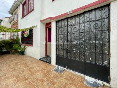 Casa de 5 alcobas en venta en Quesada, Bogotá, 318 m² · foto 3 de 20