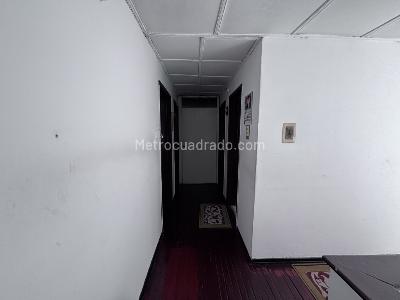 Casa de 5 alcobas en venta en Sosiego, Bogotá, 211 m² · foto 2 de 18