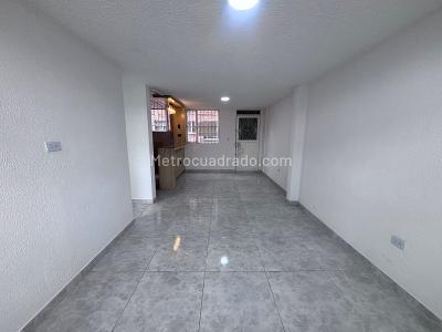 Apartamento de 3 alcobas en venta en Candelaria La Nueva, Bogotá, 55 m² · foto 4 de 15