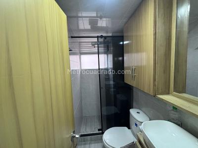 Apartamento de 3 alcobas en venta en Candelaria La Nueva, Bogotá, 55 m² · foto 6 de 15