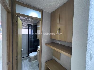 Apartamento de 3 alcobas en venta en Candelaria La Nueva, Bogotá, 55 m² · foto 8 de 15
