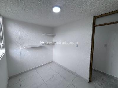Apartamento de 3 alcobas en venta en Candelaria La Nueva, Bogotá, 55 m² · foto 14 de 15