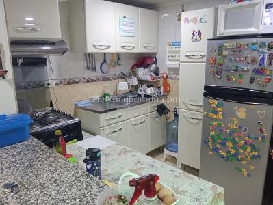 Casa de 5 alcobas en venta en Floralia, Bogotá, 213 m² · foto 6 de 17