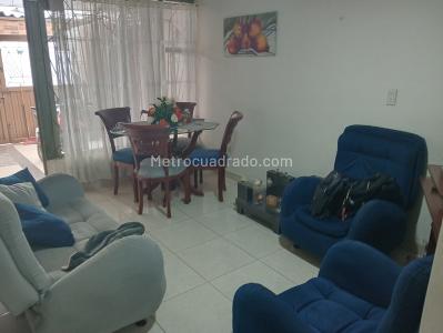 Casa de 5 alcobas en venta en Floralia, Bogotá, 213 m² · foto 11 de 17