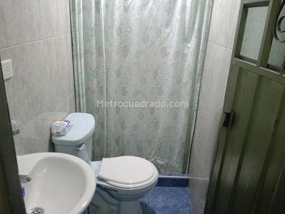 Casa de 5 alcobas en venta en Floralia, Bogotá, 213 m² · foto 13 de 17
