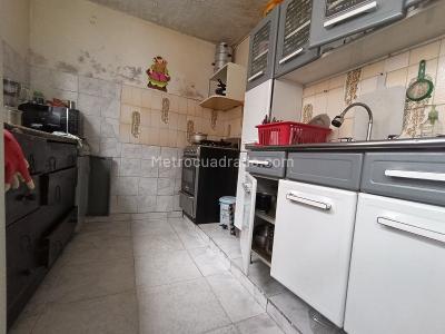 Casa de 5 alcobas en venta en Modelo Sur, Bogotá, 267 m² · foto 11 de 20