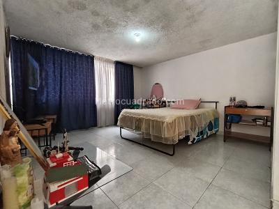 Casa de 5 alcobas en venta en Modelo Sur, Bogotá, 267 m² · foto 15 de 20