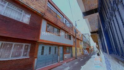 Casa de 5 alcobas en venta en La Estacion Bosa, Bogotá, 240 m² · foto 2 de 20