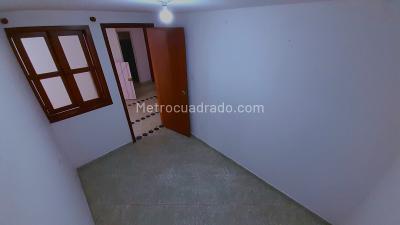 Casa de 5 alcobas en venta en La Estacion Bosa, Bogotá, 240 m² · foto 17 de 20