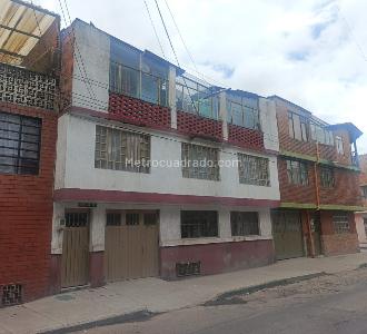 Casa en venta en El Carmen, Bogotá · foto 2 de 20