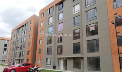 Apartamento de 3 alcobas en venta en Ciudad Verde, Soacha, 60 m² · foto 2 de 10